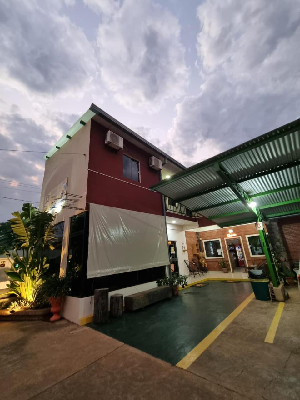 Hotel Karanda'Y Villa Concepción Екстериор снимка